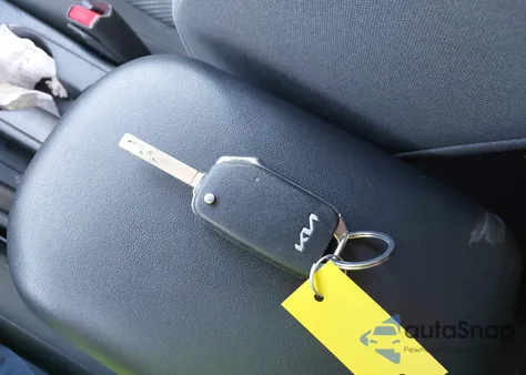 2024 Kia Seltos Lx z USA, uszkodzony, nr VIN KNDEPCAA3R7609937